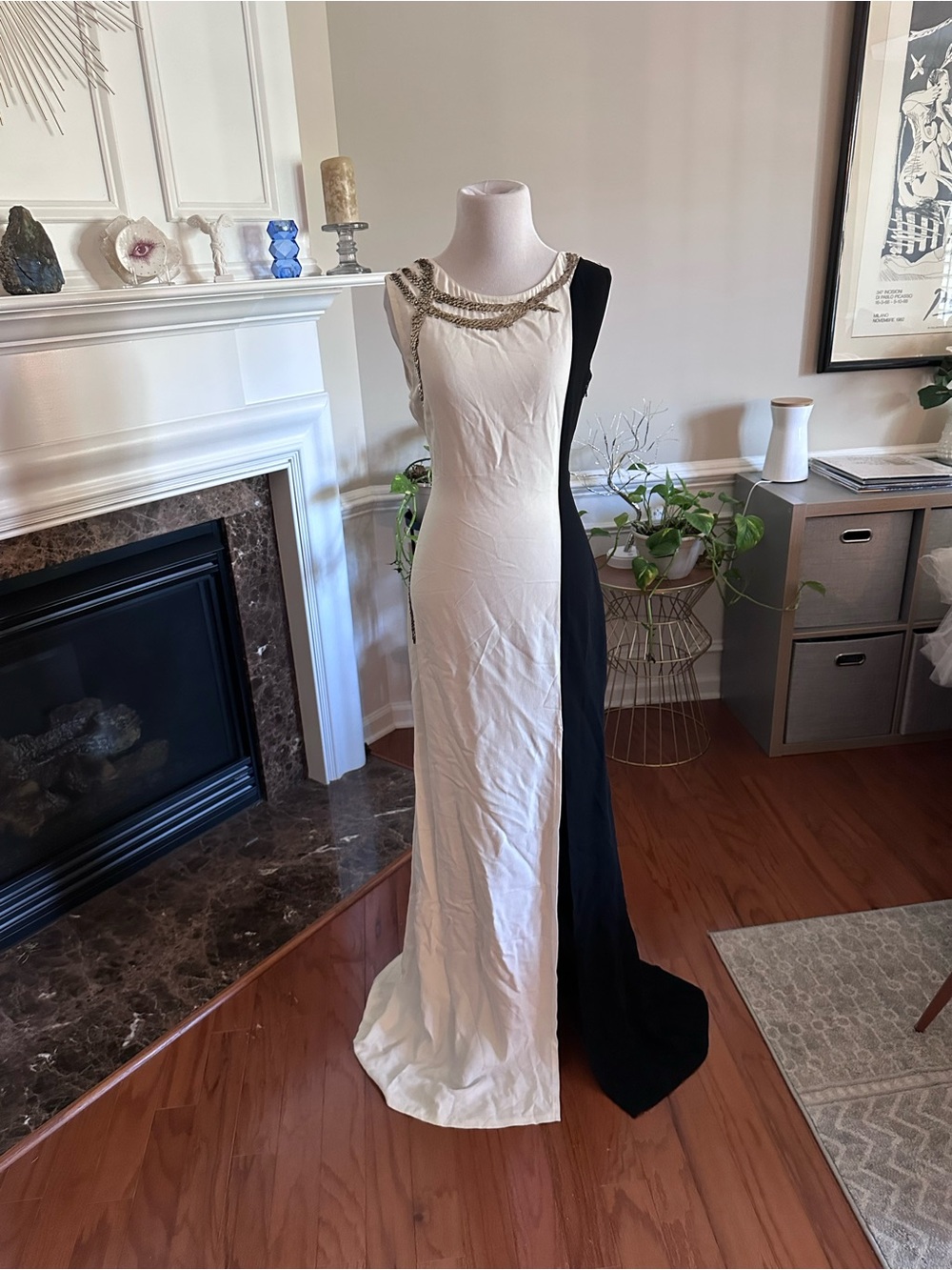 Oscar de La Renta Two-Tone Ivory and Black Evening Gown with dragon like details